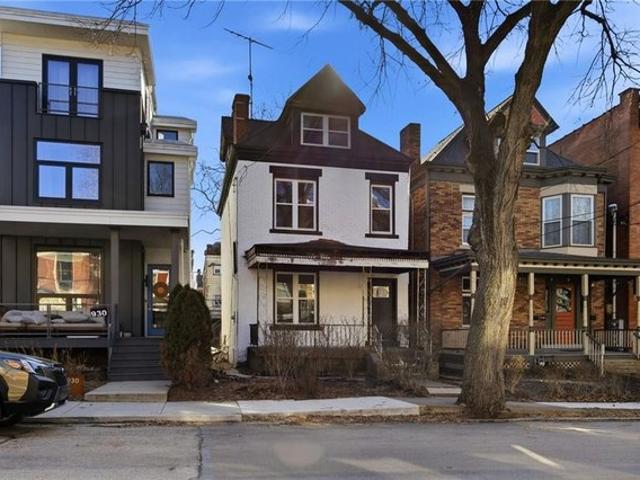 House for sale in Pittsburg, Pennsylvania
