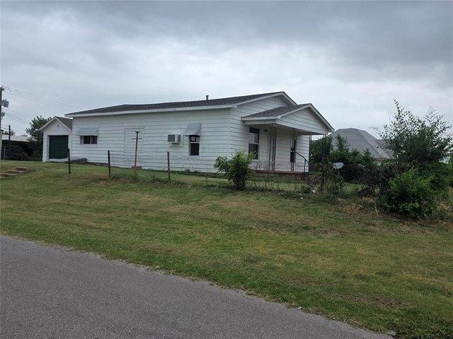 House for sale in Chickasha, Oklahoma