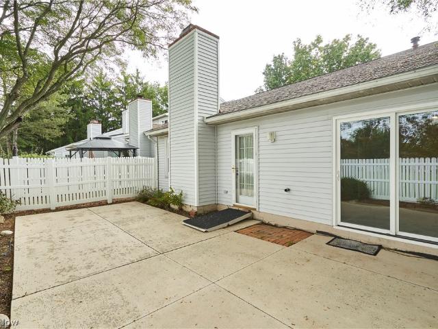 Condo for sale in Eagle's Chase, Akron