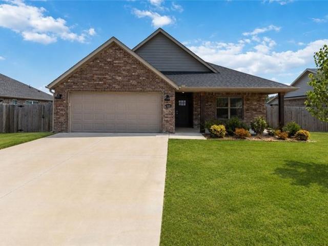 House for sale in Ark