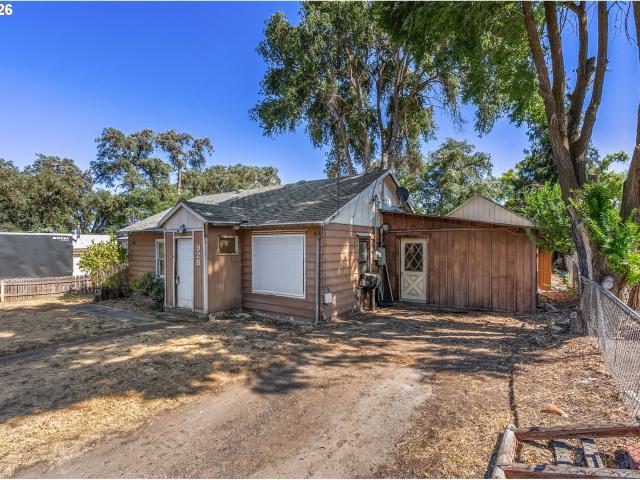 House for sale in Oregonia