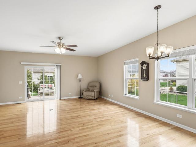 House for sale in Mchenry, Illinois
