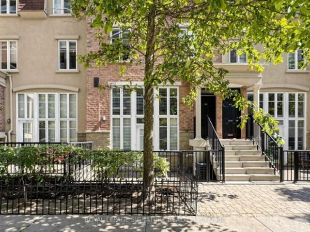 Townhouse for sale in Woburn, Ontario