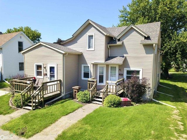 House for sale in Grinnell, Poweshiek County