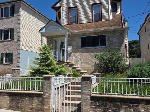 House for sale in Crane Square, Elizabeth
