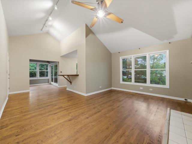 House for sale in Winthrop Harbor, Illinois