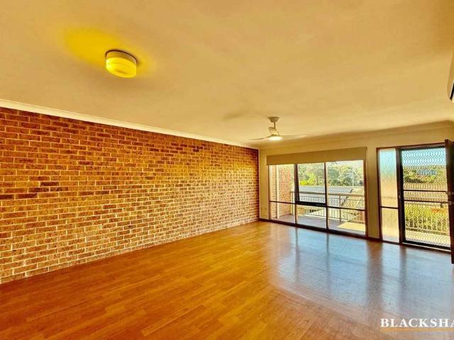 Townhouse for rent in Queanbeyan East, Queanbeyan