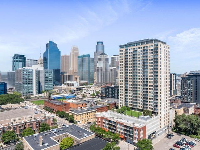 Condo for sale in Hennepin, Minnesota