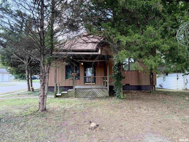 House for sale in Harrisburg, Illinois