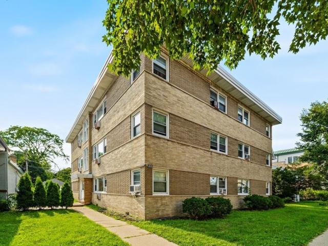 Condo for sale in Oak Park, Illinois