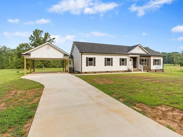 House for sale in Chappells, South Carolina