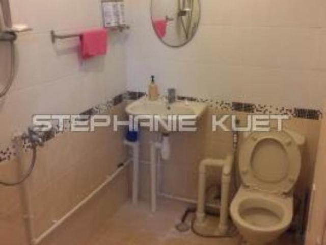 Apartment for sale in 19 North East, Hougang