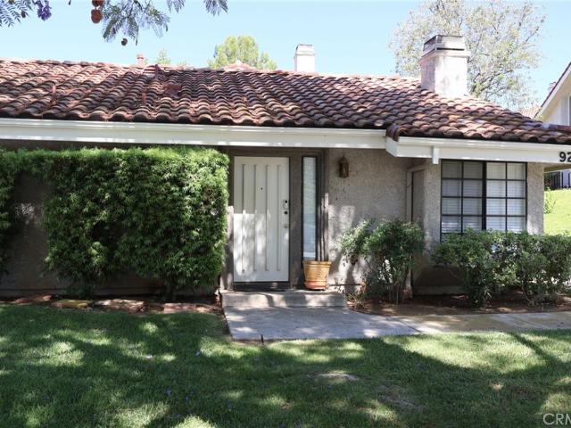 Townhouse for sale in Oak Park, California