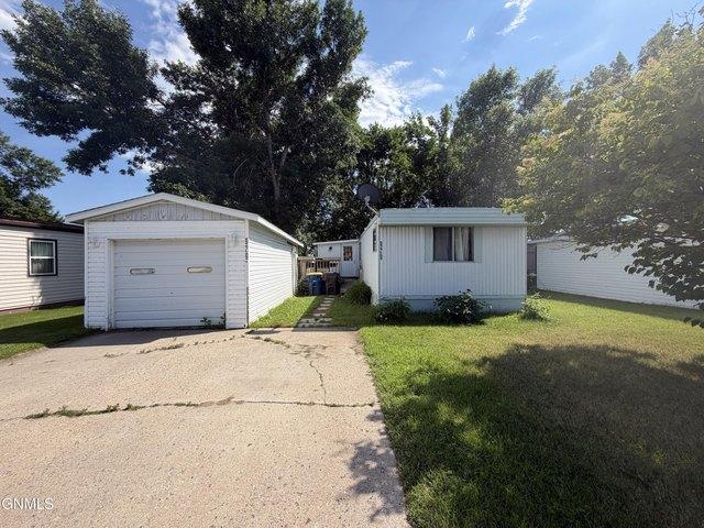 House for sale in Jamestown, North Dakota