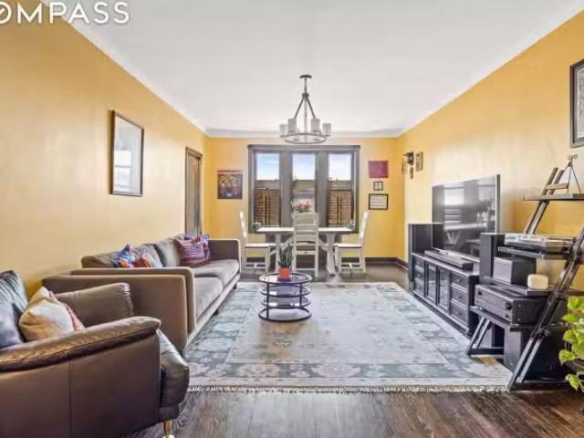 Condo for sale in Elmhurst