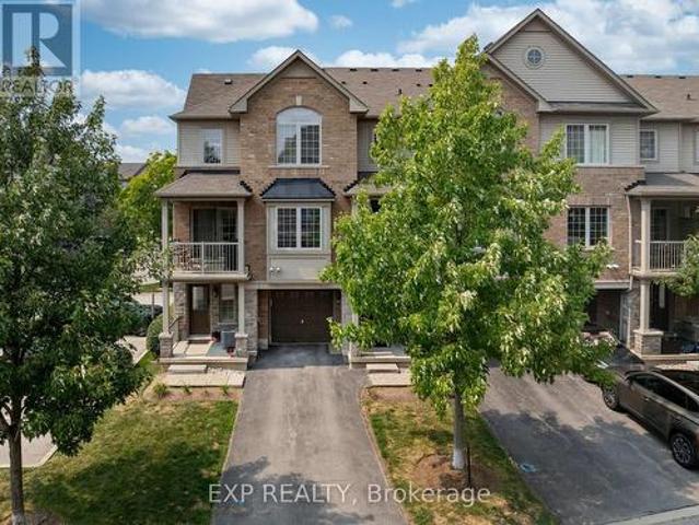 Townhouse for sale in Burlington