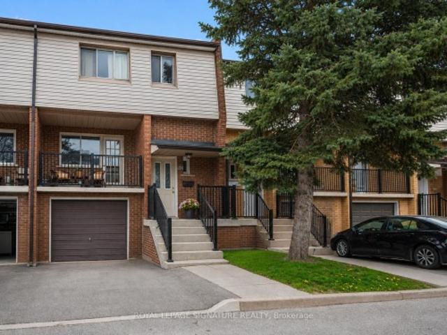 Townhouse for sale in Mississauga, Ontario