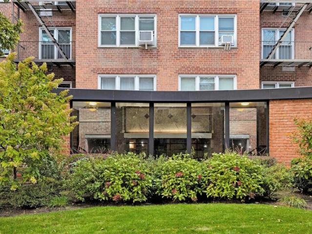 Condo for sale in Queens Village