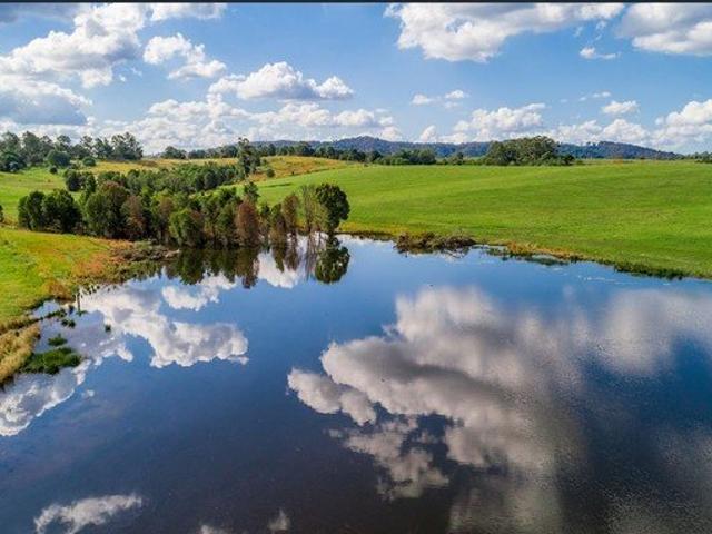 Acreage for sale in Coles Creek, Queensland