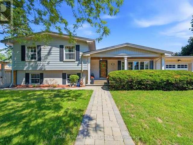 House for sale in Ancaster, Ontario