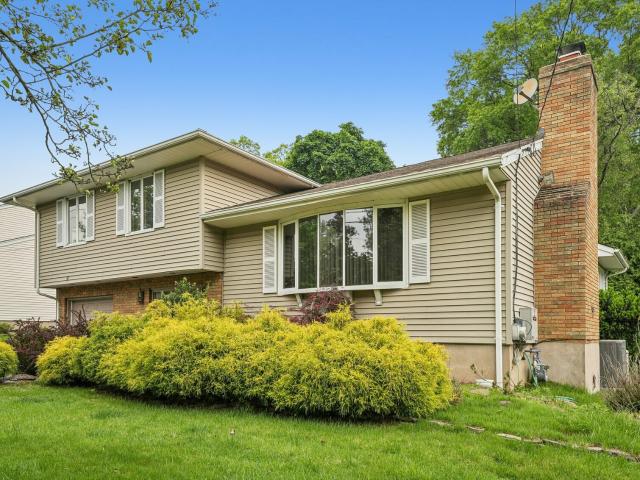 House for sale in Emerson