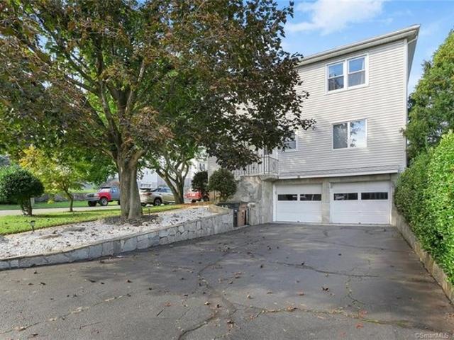 House for sale in Cos Cob, Connecticut