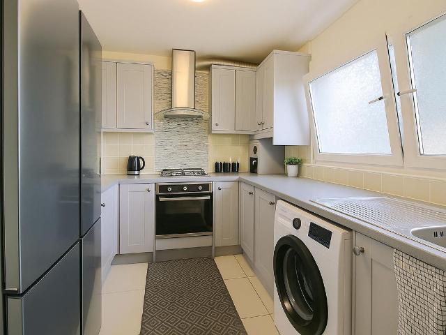 Apartment for rent in St. George in the East, Greater London