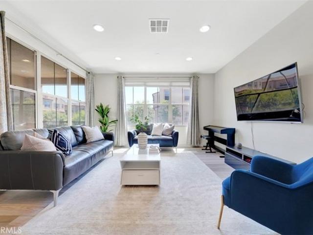 Townhouse for sale in Irvine, California