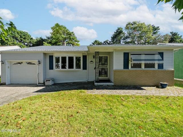House for sale in Silver Ridge Park North, Toms River