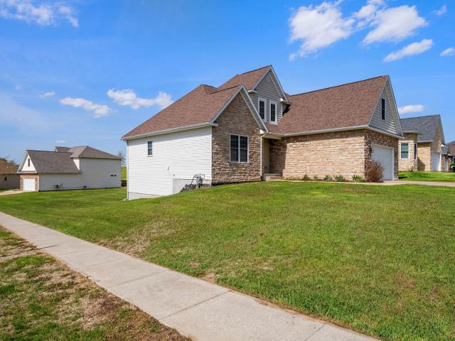 House for sale in Le Claire, Iowa