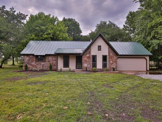 House for sale in Ark