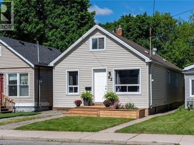 House for rent in Ancaster, Ontario