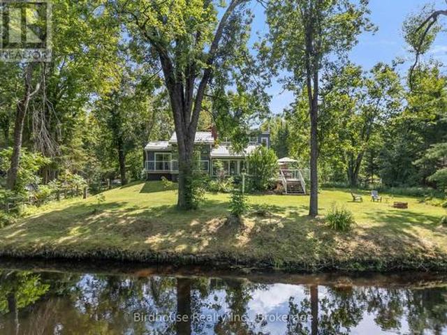 House for sale in Ontario