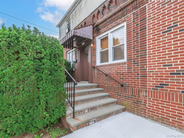 Property for rent in Nassau, New York