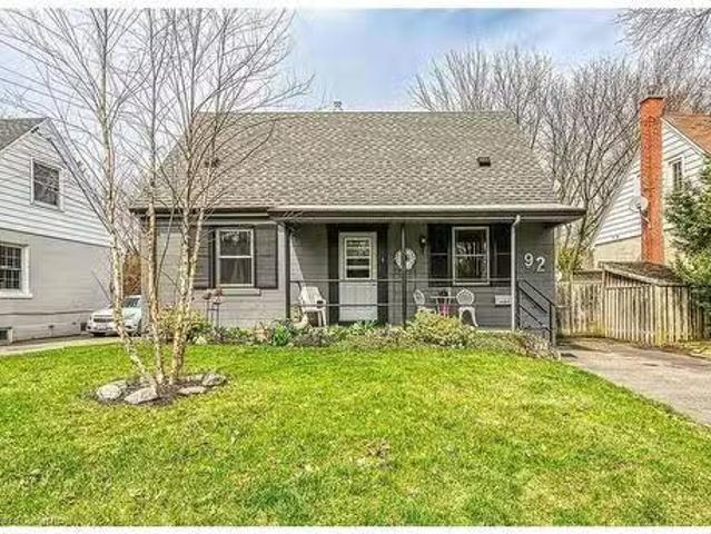 House for sale in Ancaster, Ontario