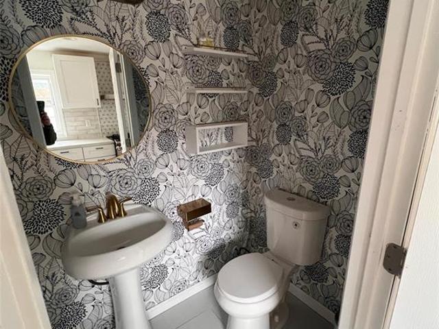 House for sale in Waldwick, New Jersey
