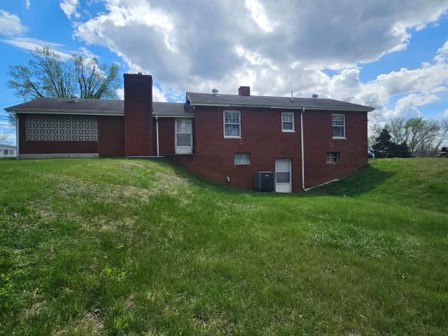 House for sale in Williamsburg, Kentucky