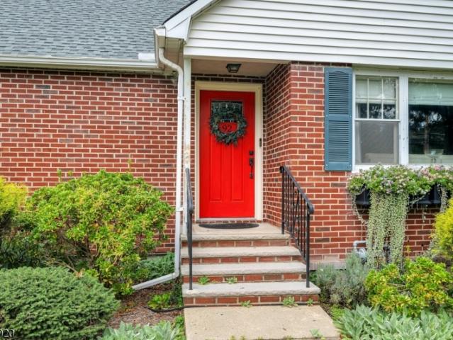 House for sale in Morris Plains, Morris County