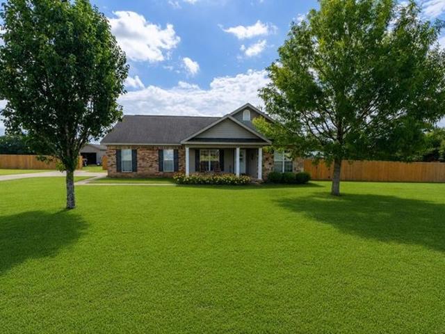 House for sale in Cowarts, Alabama