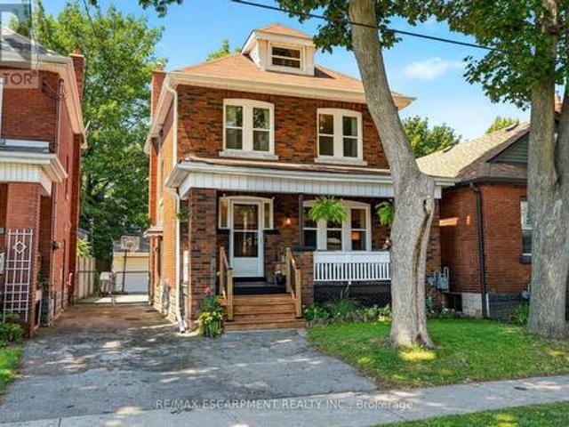 House for sale in Ancaster, Ontario