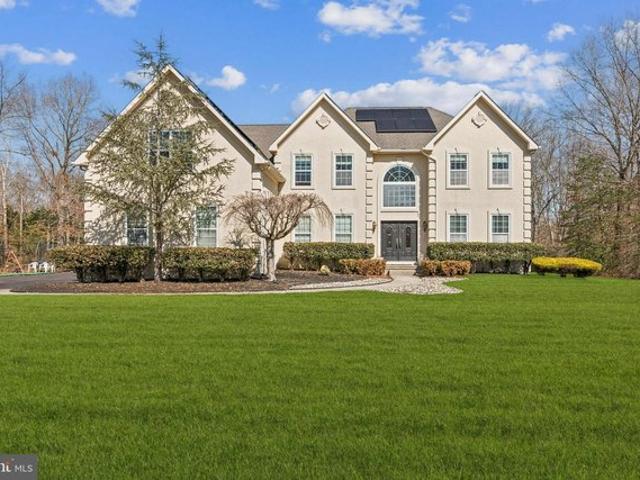 House for sale in Elmer, New Jersey
