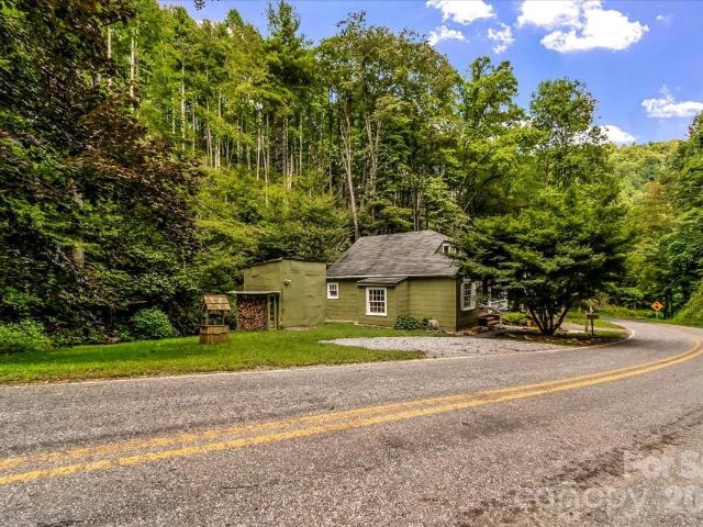 House for sale in Yancey, North Carolina
