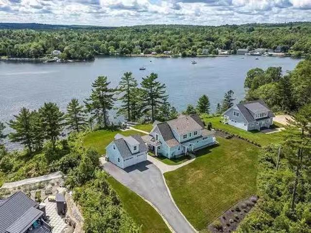 House for sale in Chester Basin, Nova Scotia