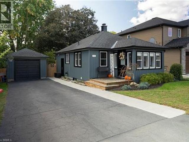 House for sale in Waterford, Ontario