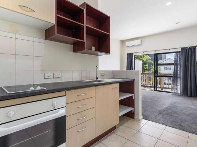 Apartment for sale in Mount Wellington