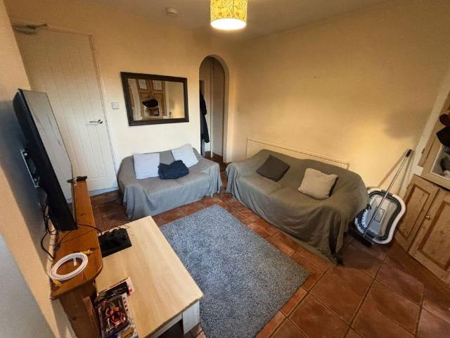 Room for rent in Elmfield, Leicestershire