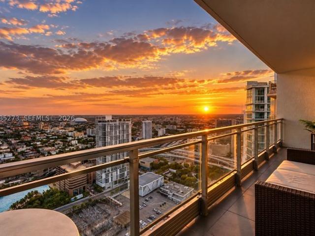 Condo for sale in Miami, Miami-Dade County