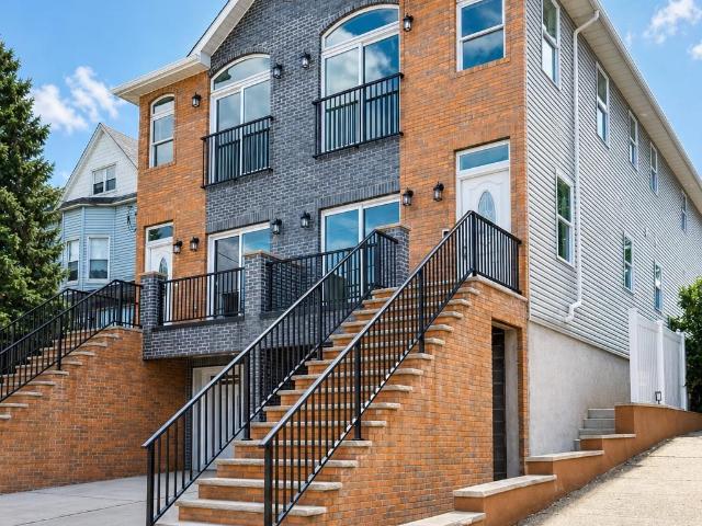 Condo for sale in Hudson, New Jersey