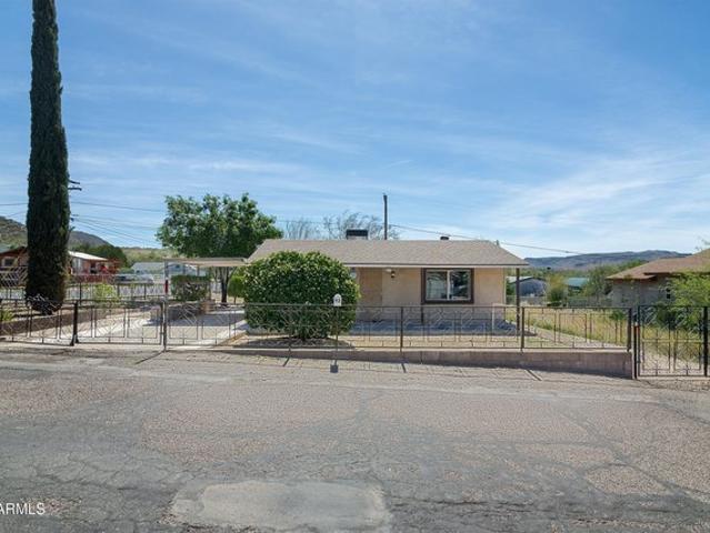 House for sale in Superior, Arizona
