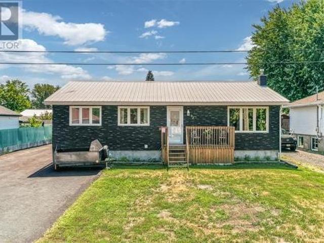 House for sale in Wanup, Ontario